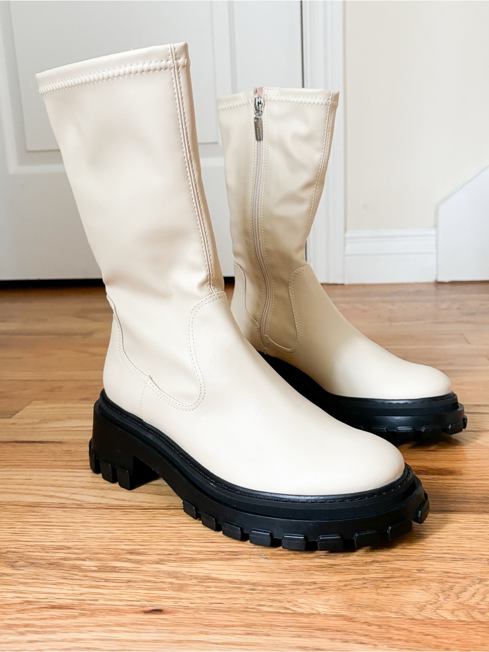 SCHUTZ Kendy Cream Combat Boots